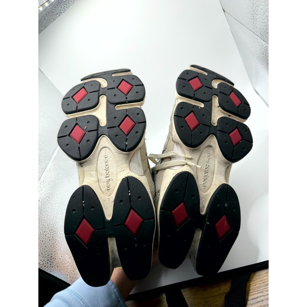 New Balance 9060 Unisex M10/W11.5‎ Shoes Rain Cloud Castle Rock Lace Up Sneakers - Picture 12 of 14